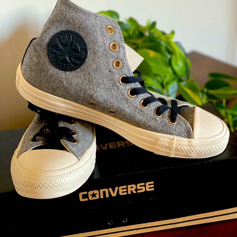 Converse Chuck Taylor High Top | Brand New with Tags | Size 8.5